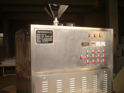 微波反應(yīng)（萃?。┰O(shè)備